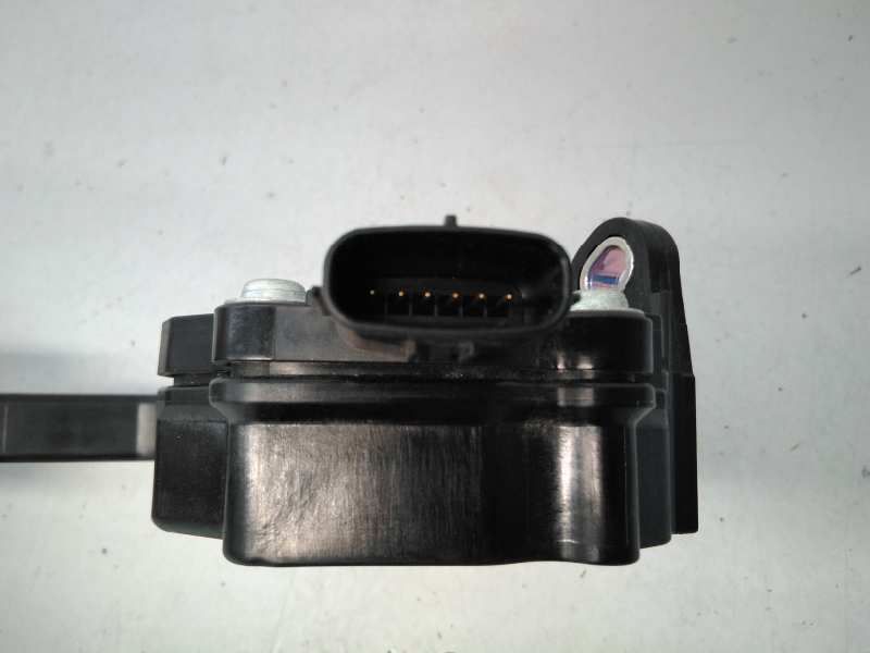 Recambio de pedal acelerador para toyota rav 4 advance referencia OEM IAM 7811042040 1988008942 E3-B2-15-3