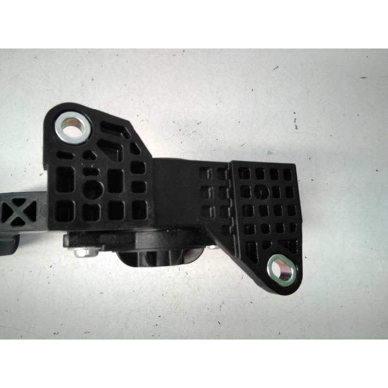 Recambio de pedal acelerador para toyota rav 4 advance referencia OEM IAM 7811042040 1988008942 E3-B2-15-3