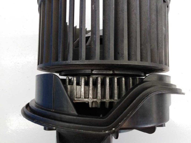 Recambio de ventilador calefaccion para ford focus berlina (cak) referencia OEM IAM   E2-B3-45-2