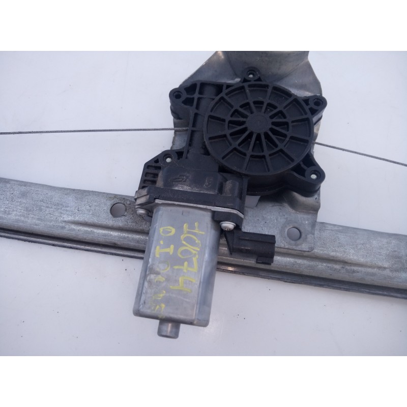 Recambio de elevalunas delantero izquierdo para dacia dokker laureate referencia OEM IAM 128001472B  E1-B6-4-2