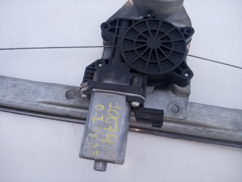 Recambio de elevalunas delantero izquierdo para dacia dokker laureate referencia OEM IAM 128001472B  E1-B6-4-2