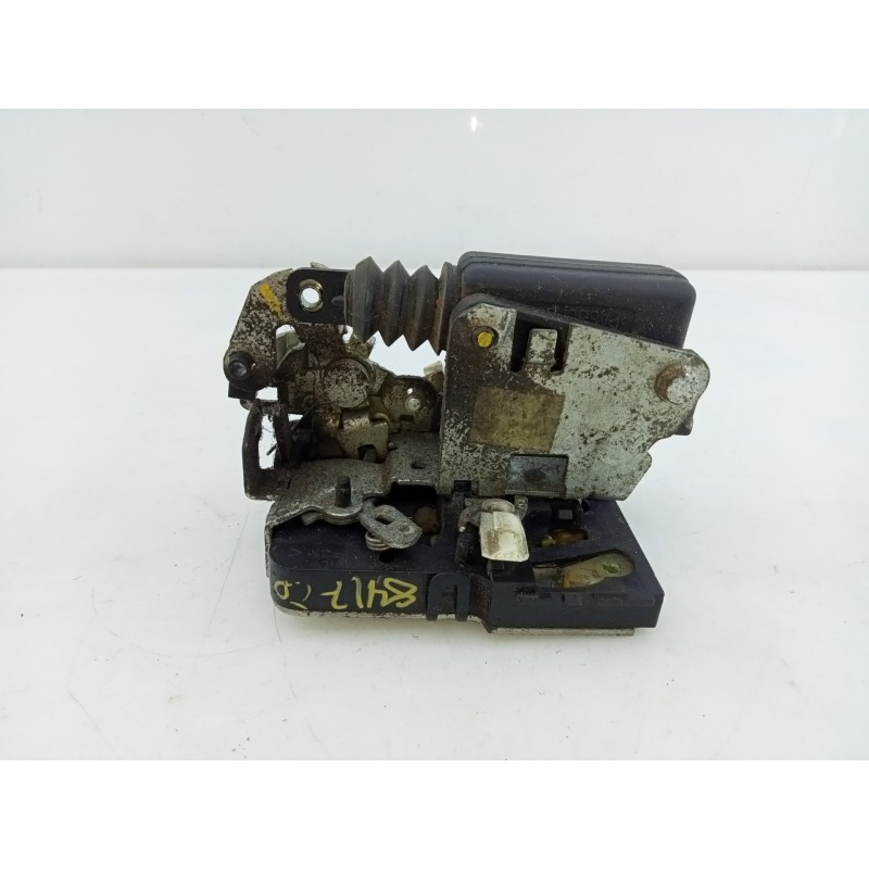 Recambio de cerradura puerta trasera derecha para dacia duster ambiance 4x4 referencia OEM IAM   E1-A1-44-1