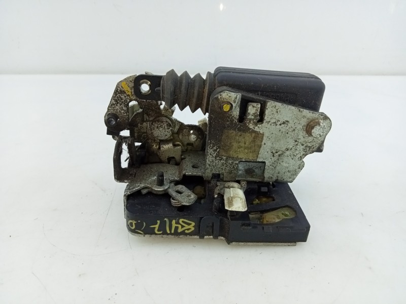 Recambio de cerradura puerta trasera derecha para dacia duster ambiance 4x4 referencia OEM IAM   E1-A1-44-1