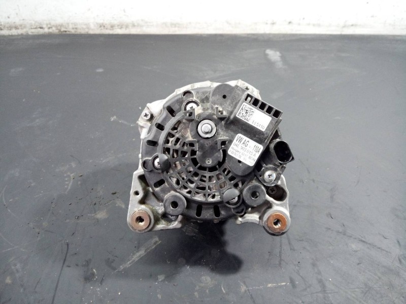 Recambio de alternador para seat ibiza (6p1) reference connect referencia OEM IAM 04E903015A  P3-B5-8-2