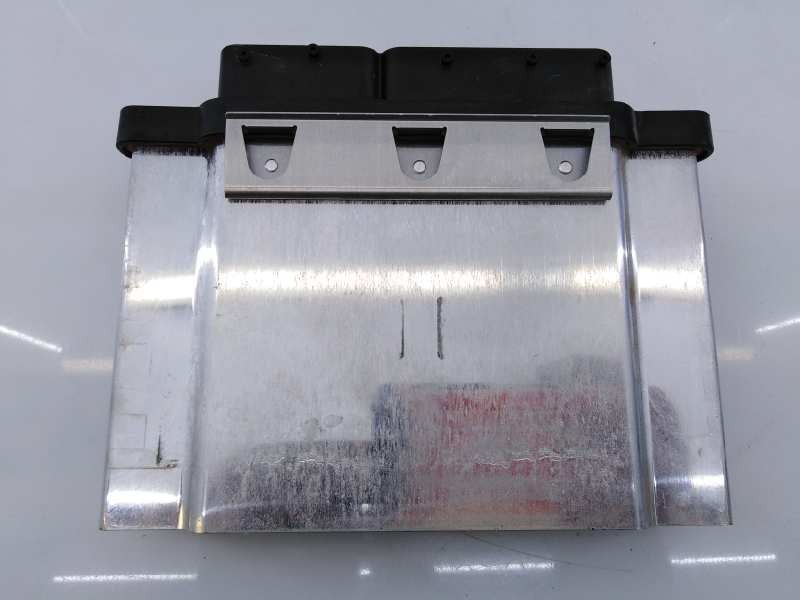 Recambio de centralita motor uce para seat ibiza (6p1) reference connect referencia OEM IAM 04E907309AF 0261S09531 E2-A1-42-3