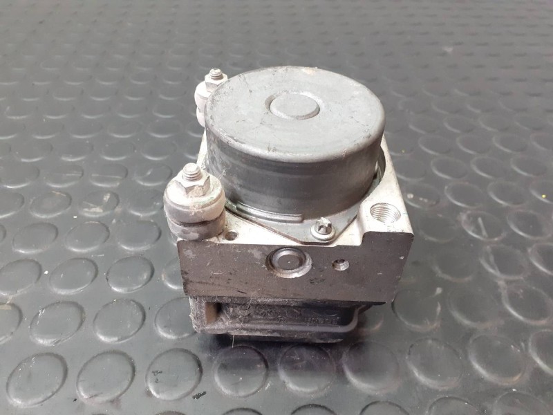 Recambio de abs para dacia logan laureate referencia OEM IAM 0265231993 8200694434 P3-A8-3-3