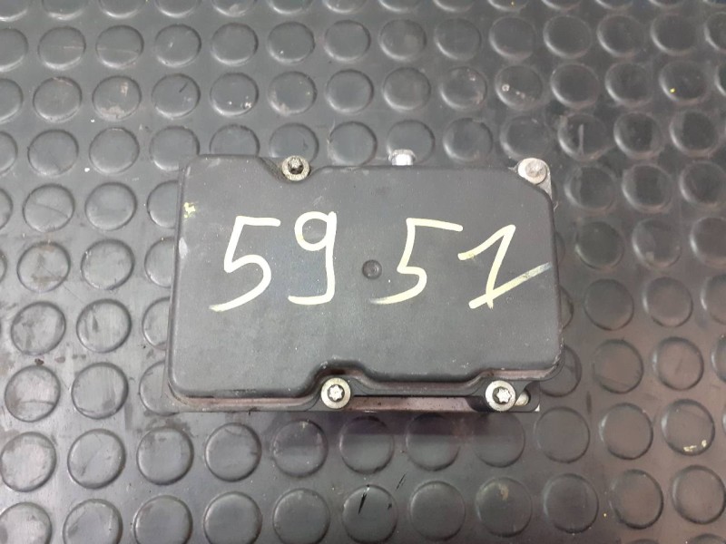 Recambio de abs para dacia logan laureate referencia OEM IAM 0265231993 8200694434 P3-A8-3-3