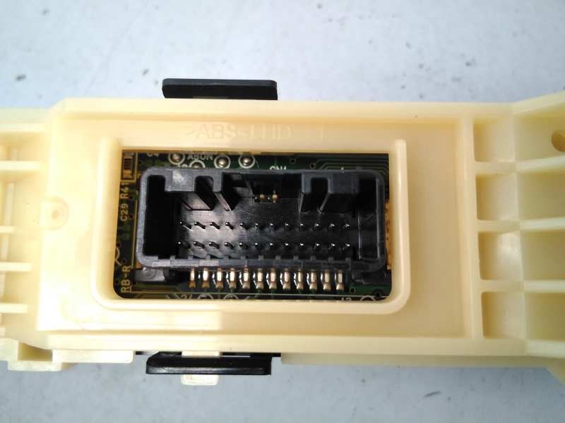 Recambio de warning para toyota rav 4 advance referencia OEM IAM 8395042080 022200937 E3-B2-15-3