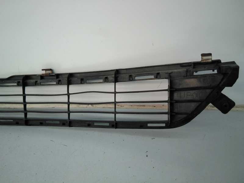 Recambio de rejilla paragolpes delantero para toyota rav 4 advance referencia OEM IAM   E2-B4-8-1