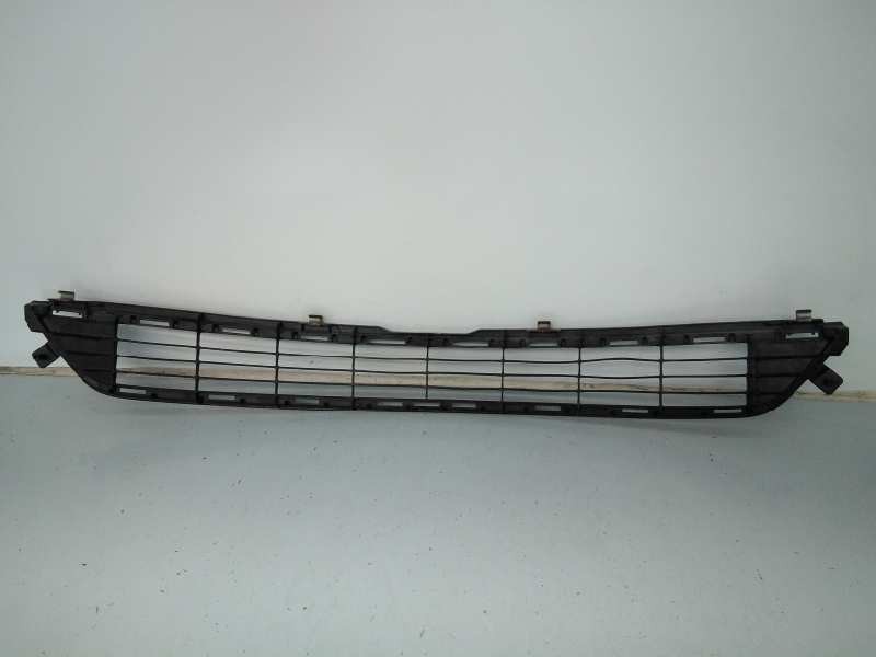 Recambio de rejilla paragolpes delantero para toyota rav 4 advance referencia OEM IAM   E2-B4-8-1