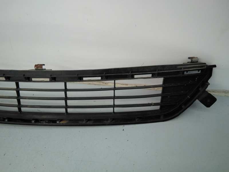 Recambio de rejilla paragolpes delantero para toyota rav 4 advance referencia OEM IAM   E2-B4-8-1