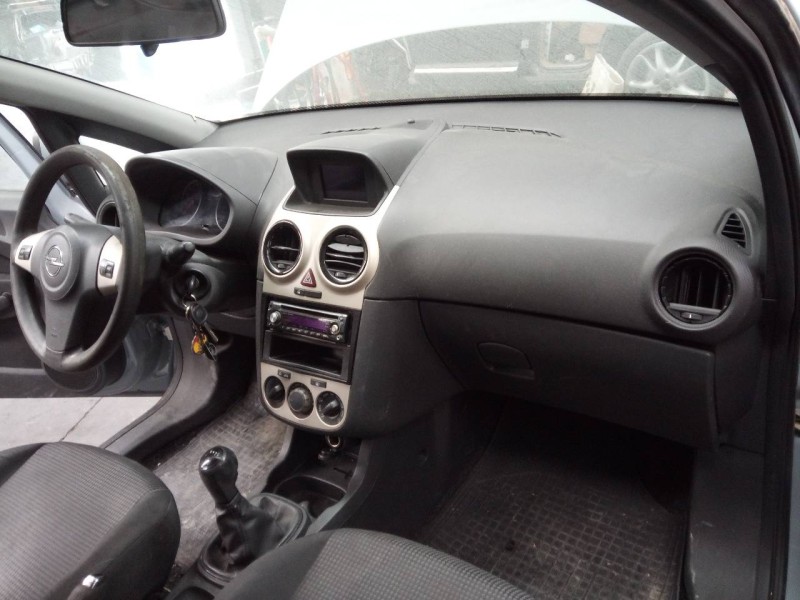Recambio de salpicadero para opel corsa d cosmo referencia OEM IAM   