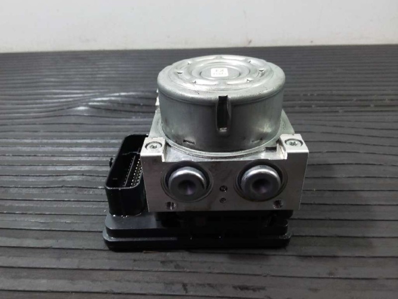 Recambio de abs para mitsubishi outlander (gf0) motion 2wd referencia OEM IAM 4670B231 28515896003 P3-A8-13-5