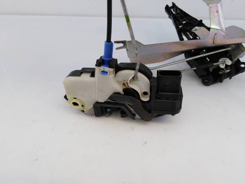 Recambio de cerradura puerta delantera derecha para opel mokka selective referencia OEM IAM   E2-B6-64-2