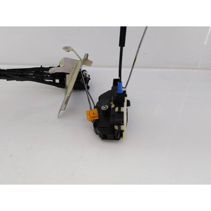 Recambio de cerradura puerta delantera derecha para opel mokka selective referencia OEM IAM   E2-B6-64-2