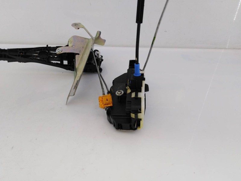 Recambio de cerradura puerta delantera derecha para opel mokka selective referencia OEM IAM   E2-B6-64-2