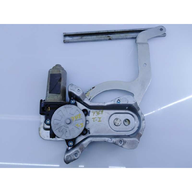 Recambio de elevalunas trasero izquierdo para land rover discovery (lt) td5 expedition referencia OEM IAM 992689109470  E1-B4-4-