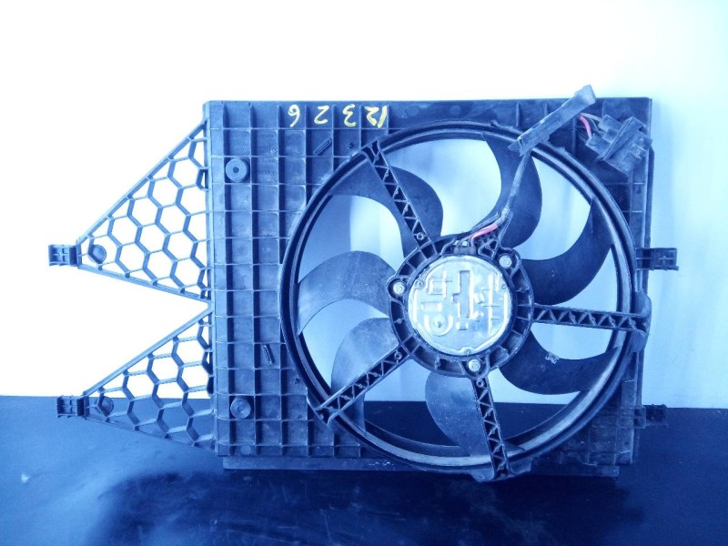 Recambio de electroventilador para audi a1 (8x) ambition referencia OEM IAM 6R0121207Q 09109300 P2--B8-8