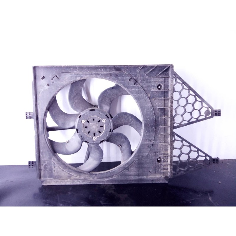 Recambio de electroventilador para audi a1 (8x) ambition referencia OEM IAM 6R0121207Q 09109300 P2--B8-8