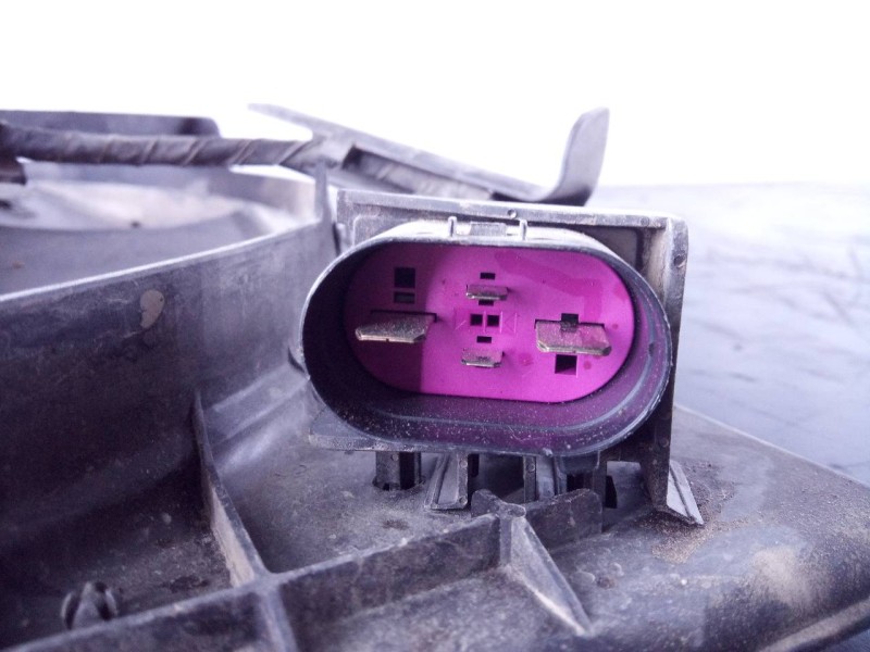 Recambio de electroventilador para audi a1 (8x) ambition referencia OEM IAM 6R0121207Q 09109300 P2--B8-8