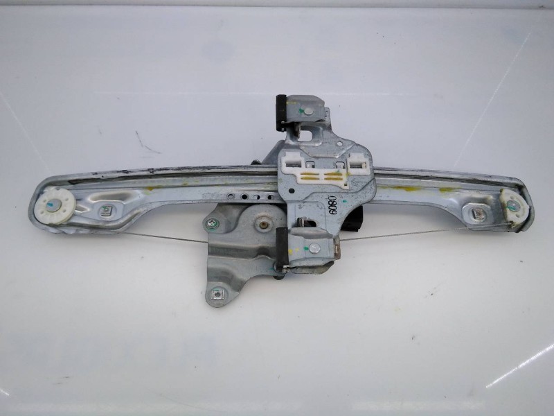 Recambio de elevalunas trasero izquierdo para opel mokka selective referencia OEM IAM 98820SUV20 001100445509 E2-B6-13-1