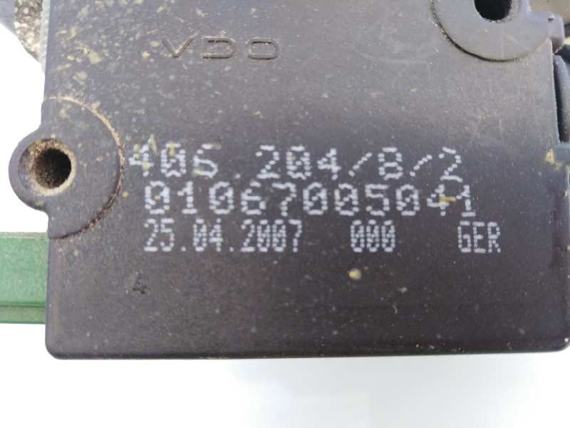 Recambio de cerradura puerta trasera izquierda para land rover discovery v6 td se referencia OEM IAM 40620482 01067005041 E1-B4-