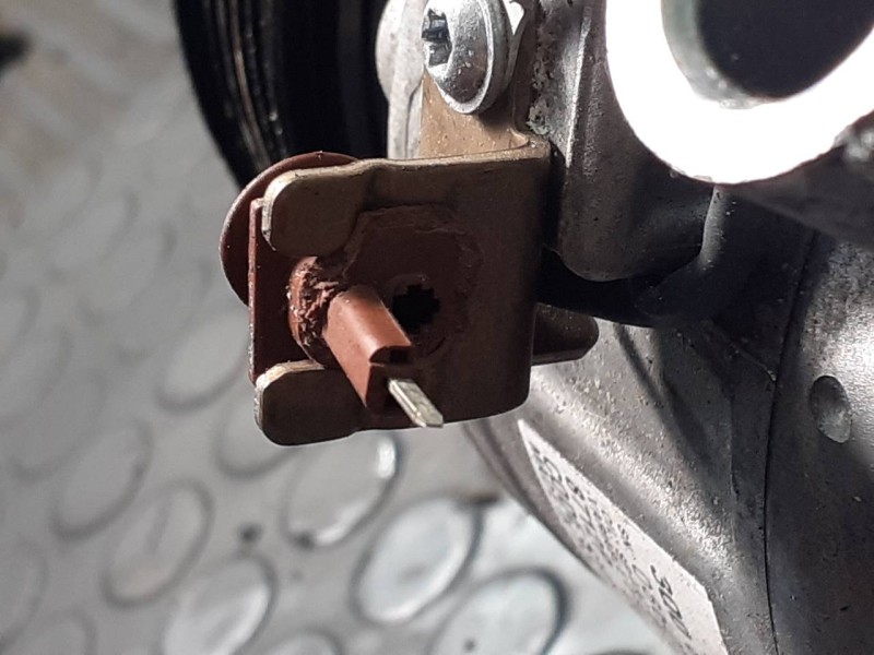 Recambio de compresor aire acondicionado para seat arona xcellence referencia OEM IAM 3Q0816803E 086057010B5 P3-B3-14-3