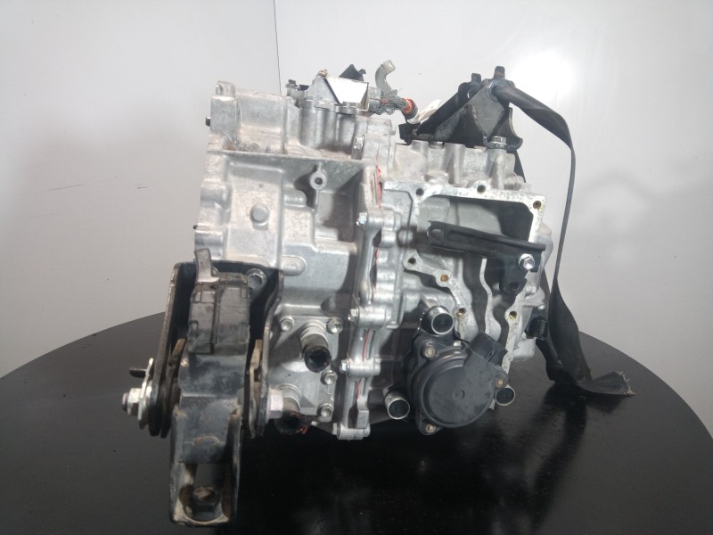 Recambio de caja cambios para toyota auris hybrid advance referencia OEM IAM 3JM  M1-B2-132