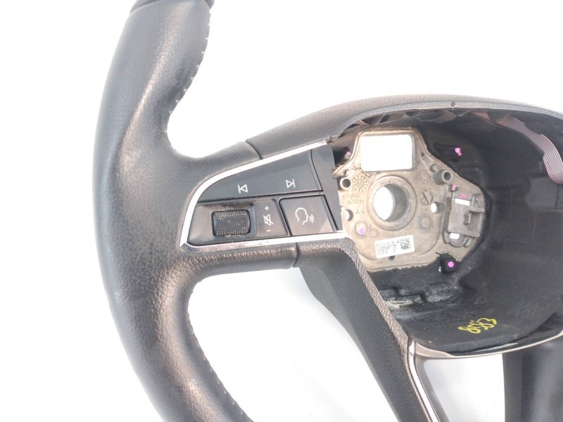 Recambio de volante para seat arona xcellence referencia OEM IAM 5F0419091 310534400027 E1-B6-51-1