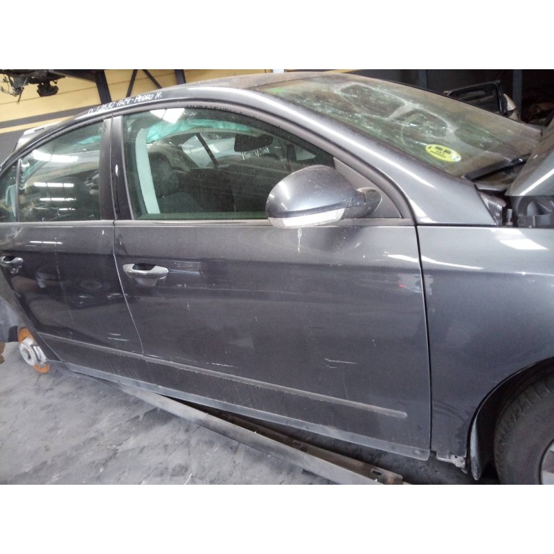 Recambio de puerta delantera derecha para volkswagen passat berlina (3c2) 2.0 tdi referencia OEM IAM   