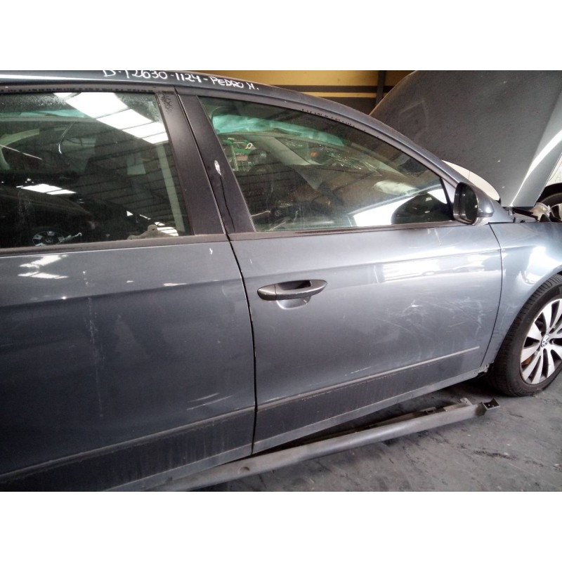Recambio de puerta delantera derecha para volkswagen passat berlina (3c2) 2.0 tdi referencia OEM IAM   