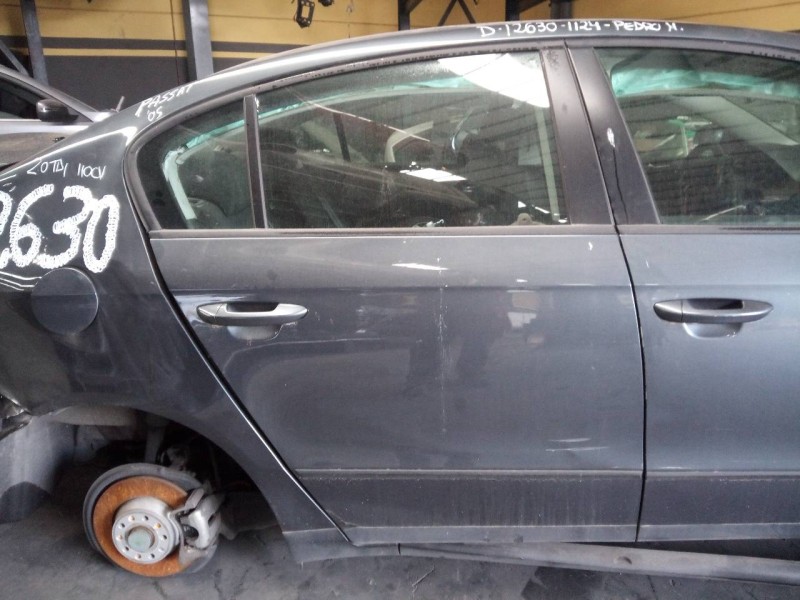 Recambio de puerta trasera derecha para volkswagen passat berlina (3c2) 2.0 tdi referencia OEM IAM   