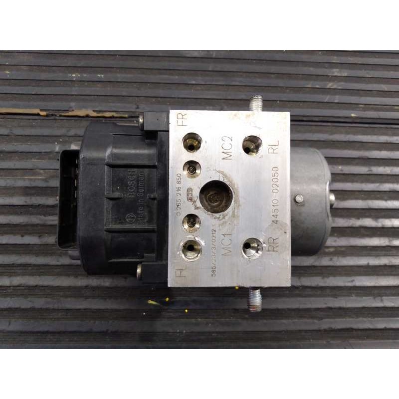 Recambio de abs para toyota corolla (e12) 1.4 d-4d terra sedán referencia OEM IAM 4451002050 0265216850 P3-A8-23-2