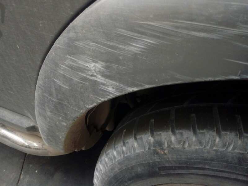 Recambio de puerta trasera izquierda para land rover discovery v6 td se referencia OEM IAM   