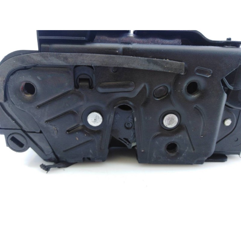 Recambio de cerradura puerta trasera derecha para seat arona xcellence referencia OEM IAM A6L5TA839016L A046465 E1-B6-32-1