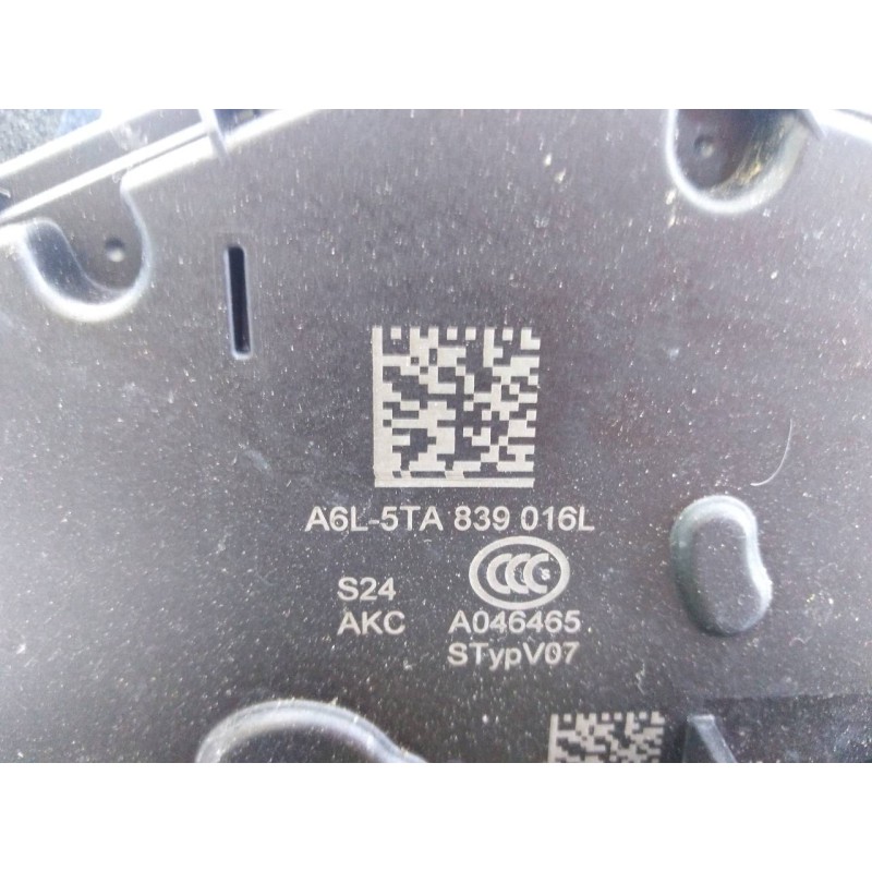 Recambio de cerradura puerta trasera derecha para seat arona xcellence referencia OEM IAM A6L5TA839016L A046465 E1-B6-32-1