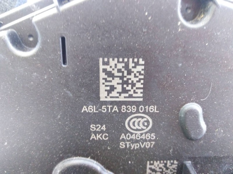 Recambio de cerradura puerta trasera derecha para seat arona xcellence referencia OEM IAM A6L5TA839016L A046465 E1-B6-32-1