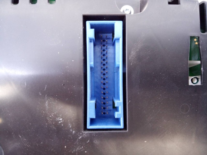 Recambio de cuadro instrumentos para audi a1 (8x) ambition referencia OEM IAM 8X0920930A  E2-A1-20-3