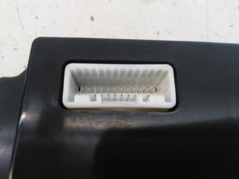 Recambio de mando climatizador para land rover discovery v6 td se referencia OEM IAM JFC501110  E3-B3-8-4