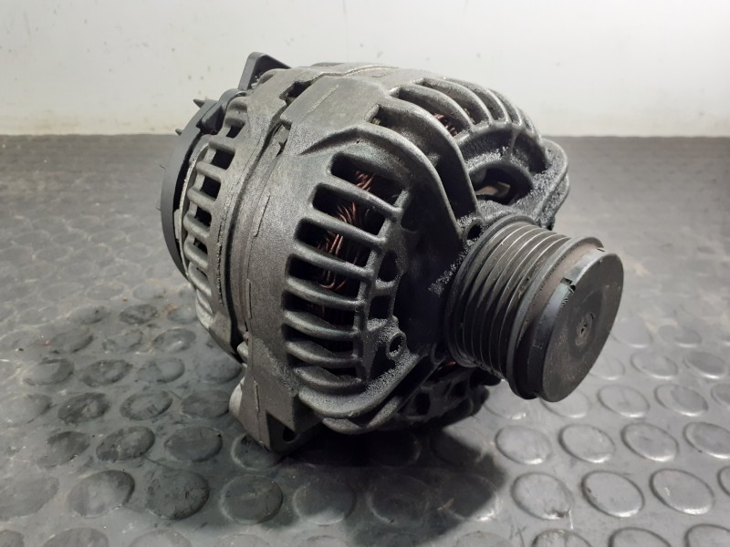 Recambio de alternador para volvo xc90 d5 referencia OEM IAM 8676498 0124525029 