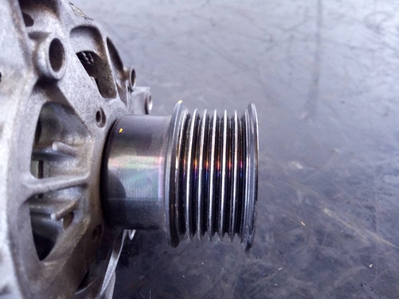 Recambio de alternador para mini countryman (f60) cooper referencia OEM IAM 8634124 1042113990 P3-B5-24-2