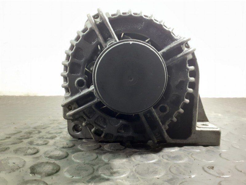 Recambio de alternador para volvo xc90 d5 referencia OEM IAM 8676498 0124525029 