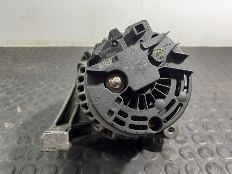 Recambio de alternador para volvo xc90 d5 referencia OEM IAM 8676498 0124525029 