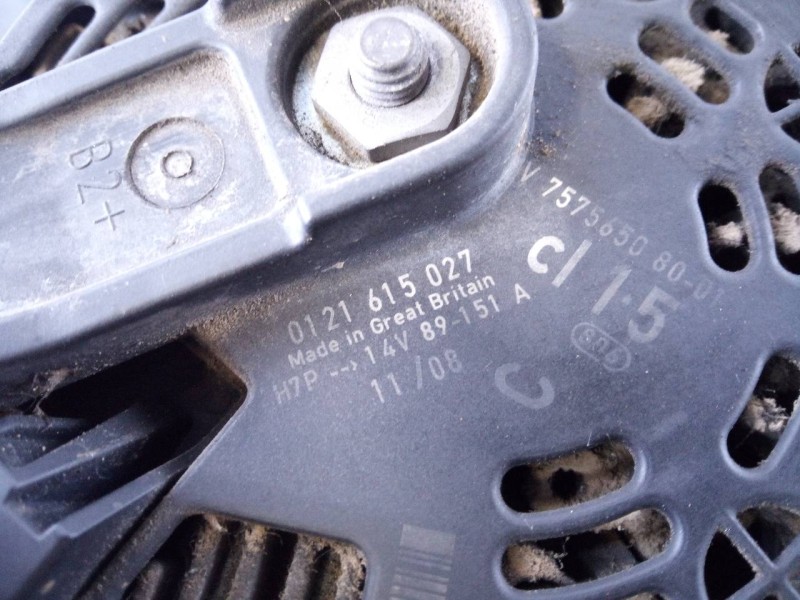 Recambio de alternador para citroën c4 berlina 1.6 16v referencia OEM IAM 0121615027 75756508001 P3-B5-27-3