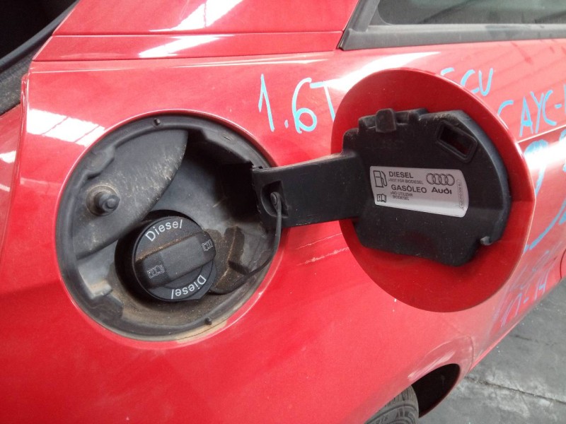 Recambio de tapa exterior combustible para audi a1 (8x) ambition referencia OEM IAM   