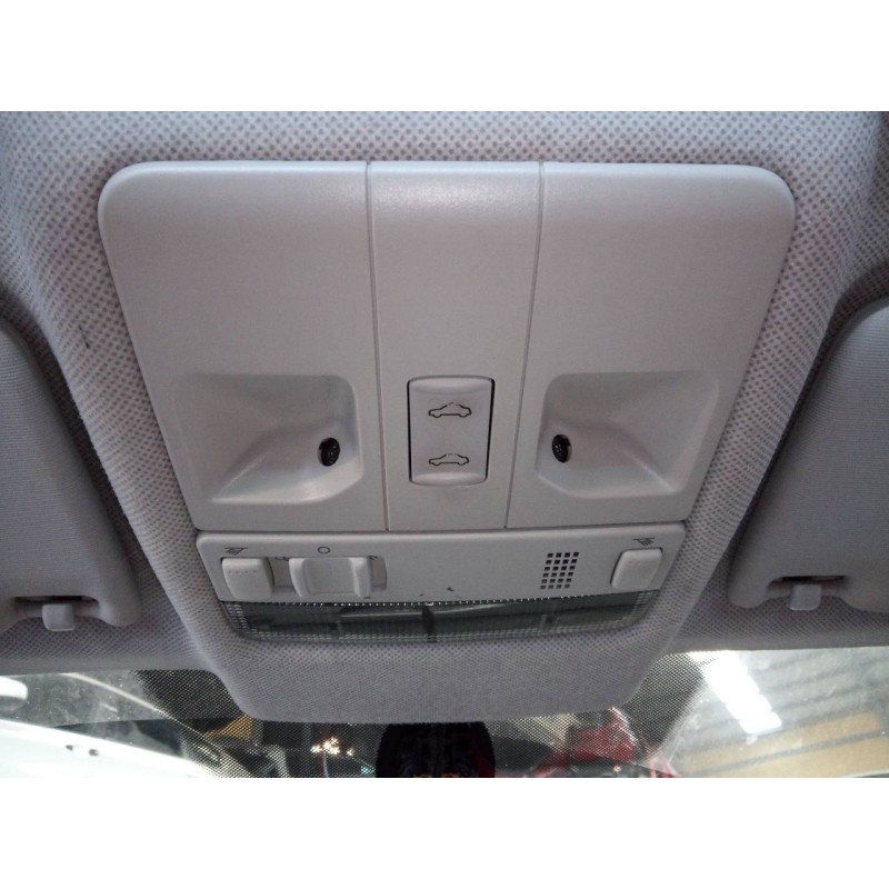 Recambio de luz interior para seat ibiza (6p1) fr referencia OEM IAM 3B0035711  E2-A1-24-1