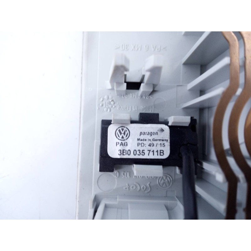 Recambio de luz interior para seat ibiza (6p1) fr referencia OEM IAM 3B0035711  E2-A1-24-1
