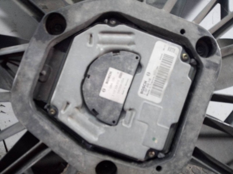 Recambio de electroventilador para volvo xc90 d5 referencia OEM IAM 30665985  P2-A7-12