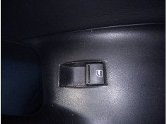 MANDO ELEVALUNAS DELANTERO DERECHO 