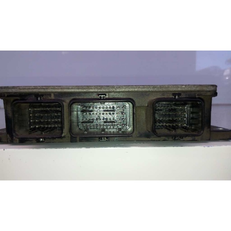 Recambio de centralita motor uce para renault clio iii authentique referencia OEM IAM 8200399038 8200619409 E2-A1-42-7